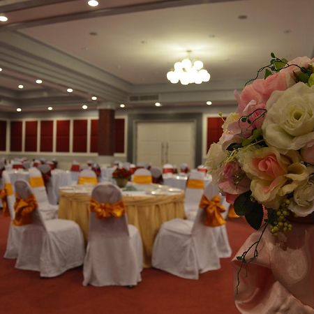 Raya Grand Hotel Nakhon Ratchasima Exterior photo