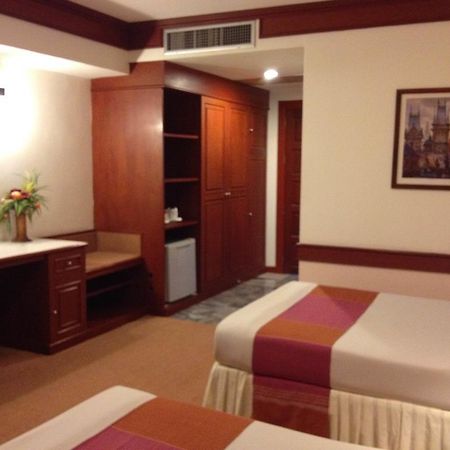 Raya Grand Hotel Nakhon Ratchasima Room photo